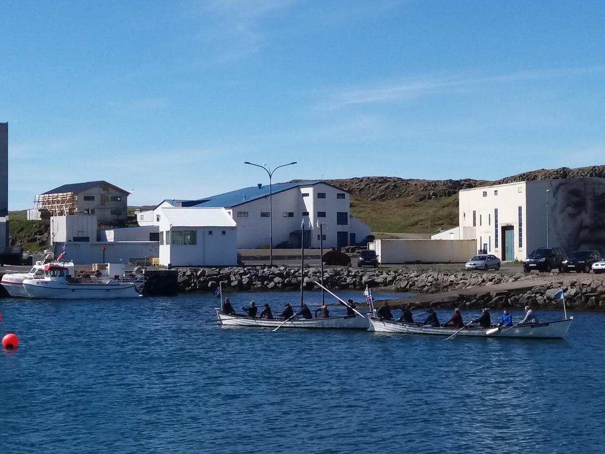 Salthus Guesthouse Skagastrond Exterior foto